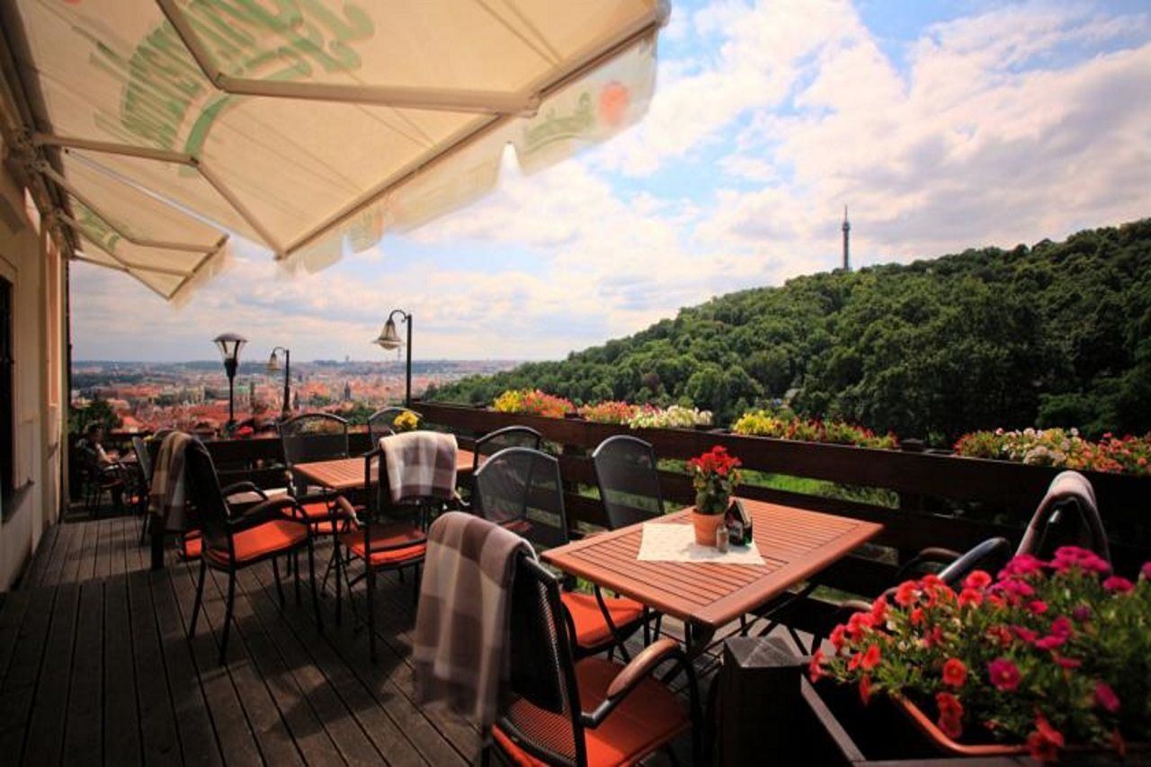 Questenberg Hotel Прага Экстерьер фото